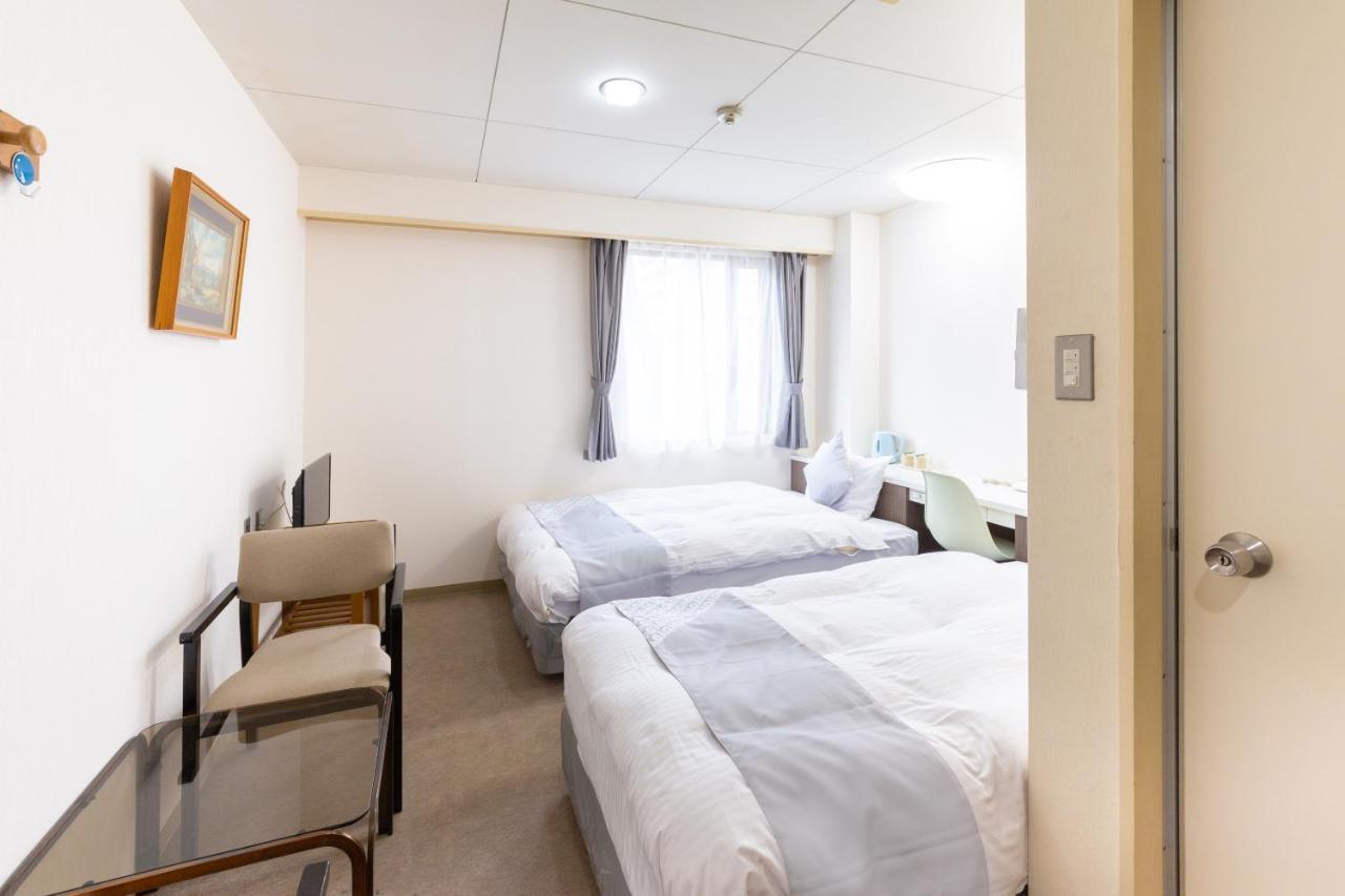 Oyo Joetsu City Hotel Kasugayama ภายนอก รูปภาพ